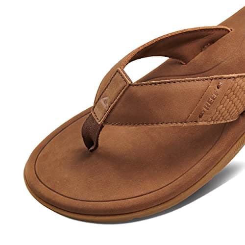 REEF Men's Leather Santa Ana Flip Flop - Classic Comfort