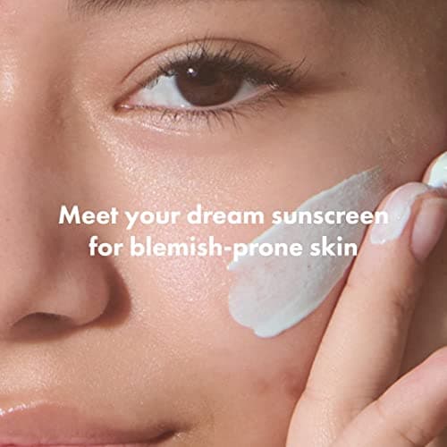 Hero Cosmetics Force Shield Superlight Sunscreen SPF 30 - Acne-Prone Skin, Zinc Oxide, Reef Safe (50 ml)